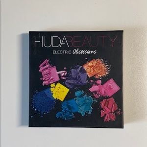 Huda beauty electric obsessions eyeshadow palette